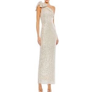 Ieena Mac Duggal Champagne and Silver Sequin One Shoulder Gown Size 8